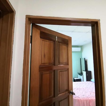 Cosy Homestay Ulu Tiram Eksteriør bilde
